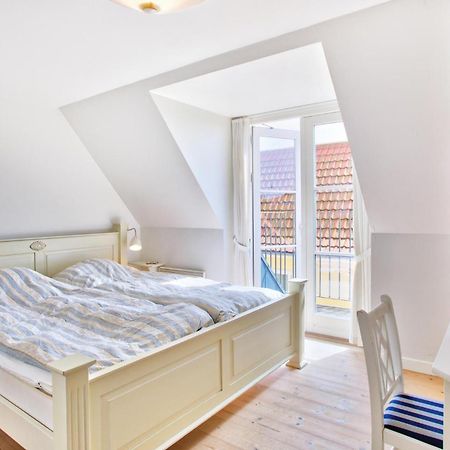 8 Bedroom Beautiful Home In Blåvand Exterior photo