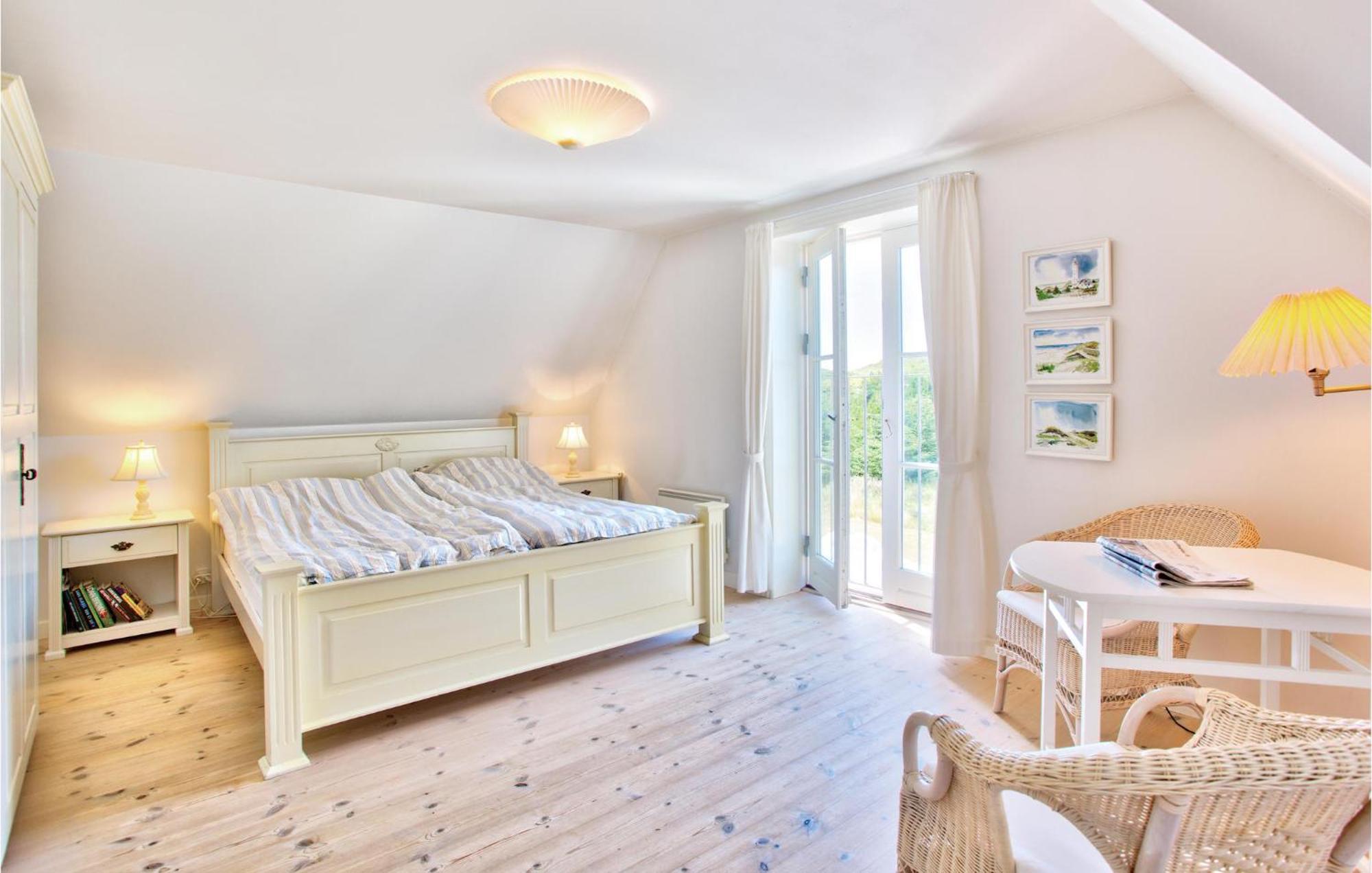 8 Bedroom Beautiful Home In Blåvand Exterior photo