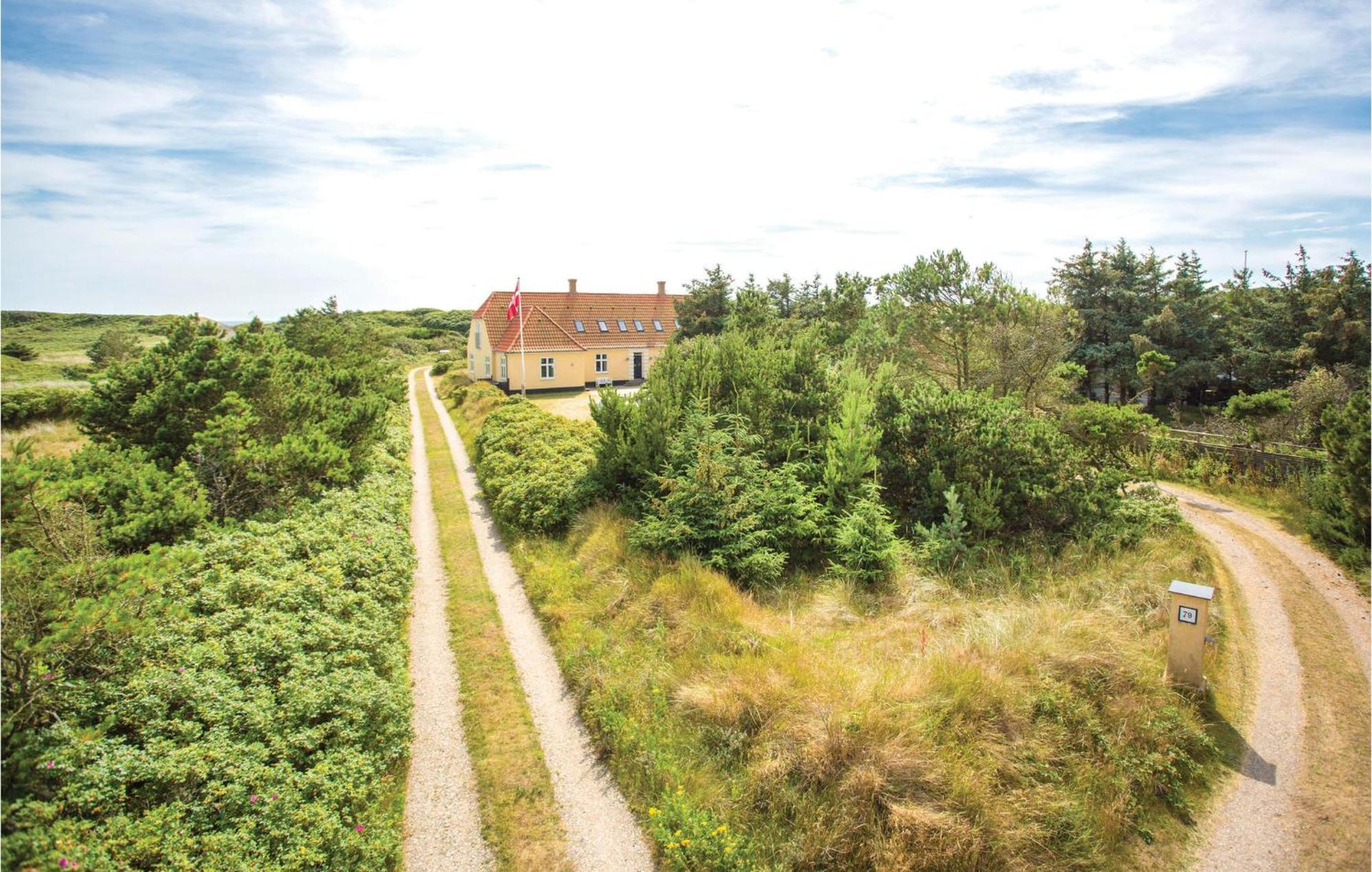 8 Bedroom Beautiful Home In Blåvand Exterior photo