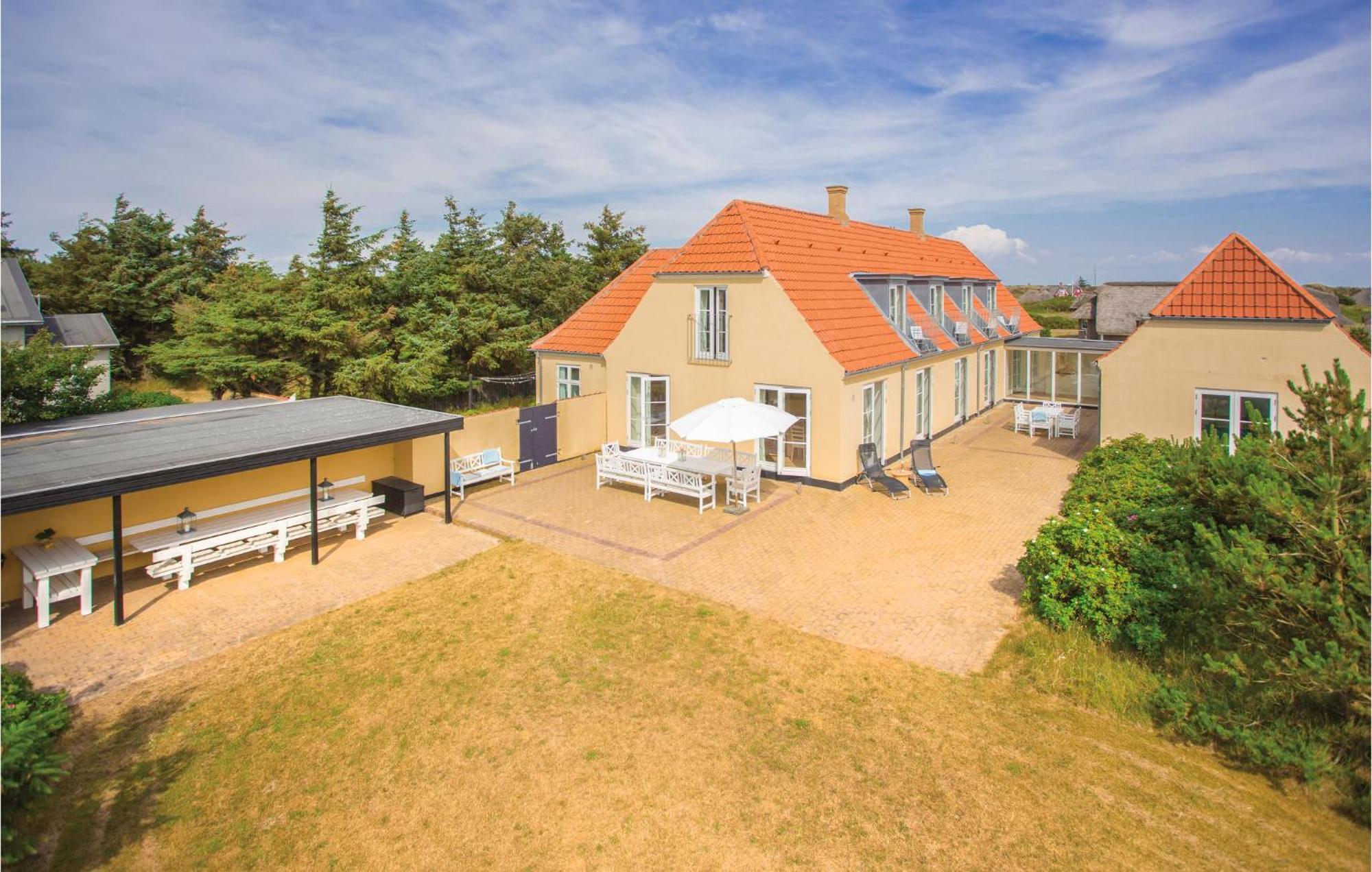 8 Bedroom Beautiful Home In Blåvand Exterior photo